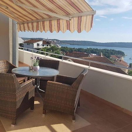 Apartments Javi - Free Private Parking Trogir Dış mekan fotoğraf