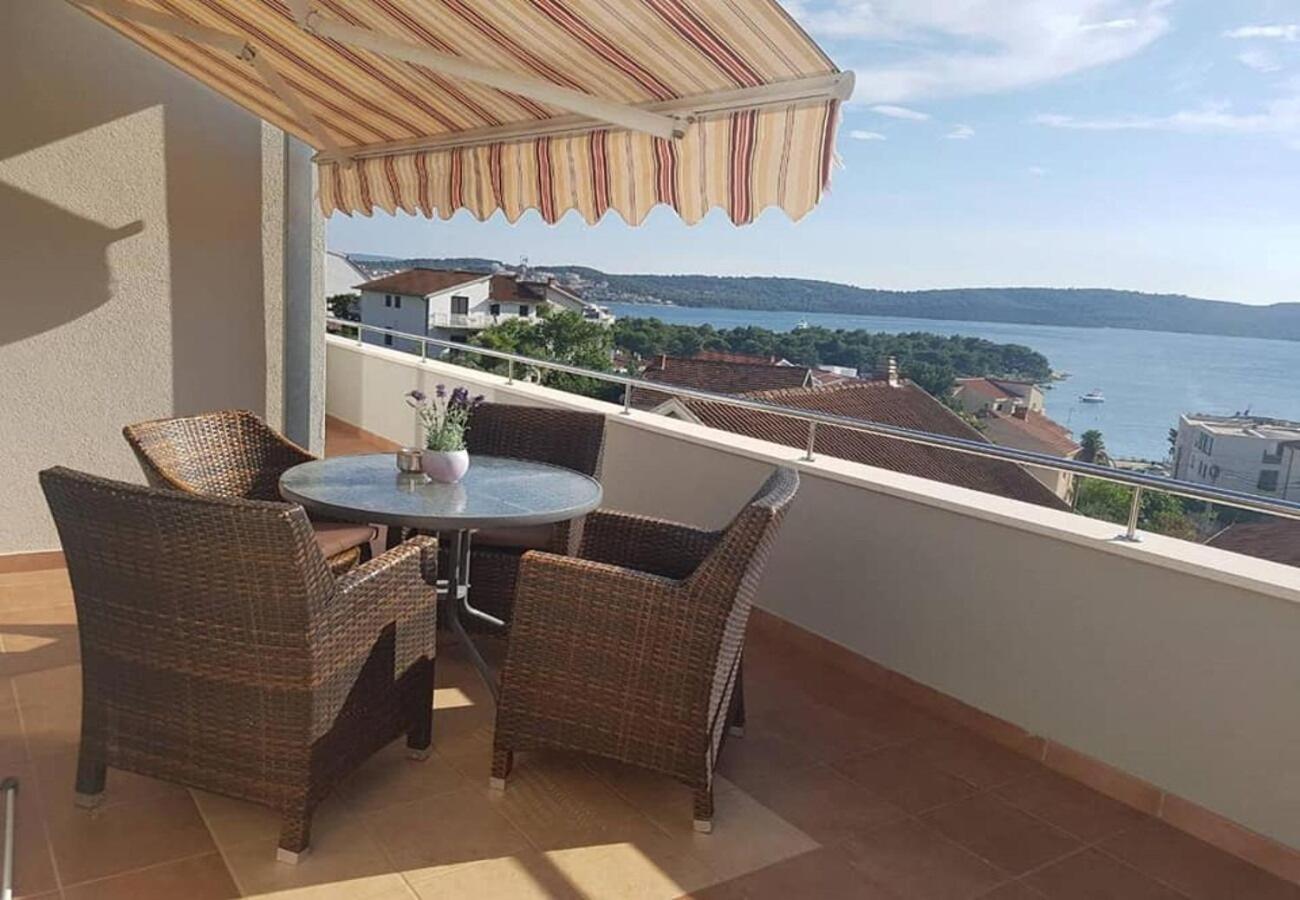 Apartments Javi - Free Private Parking Trogir Dış mekan fotoğraf