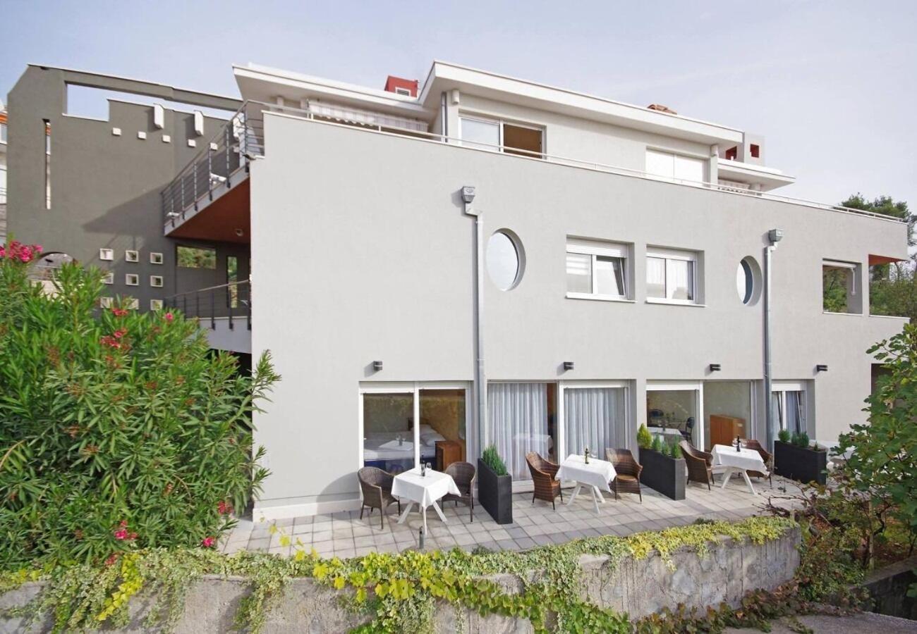 Apartments Javi - Free Private Parking Trogir Dış mekan fotoğraf