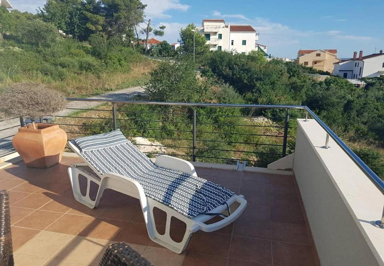 Apartments Javi - Free Private Parking Trogir Dış mekan fotoğraf