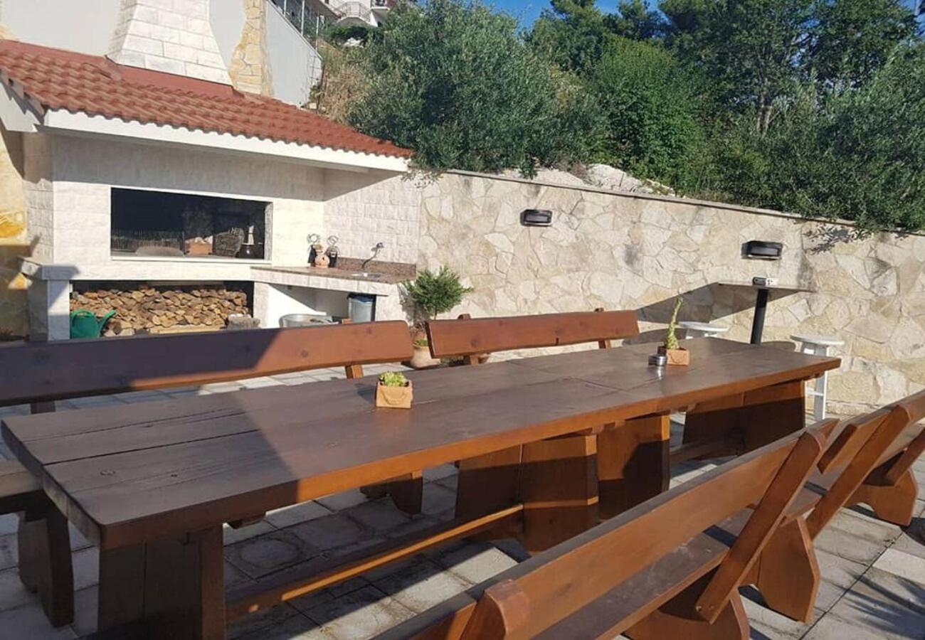 Apartments Javi - Free Private Parking Trogir Dış mekan fotoğraf