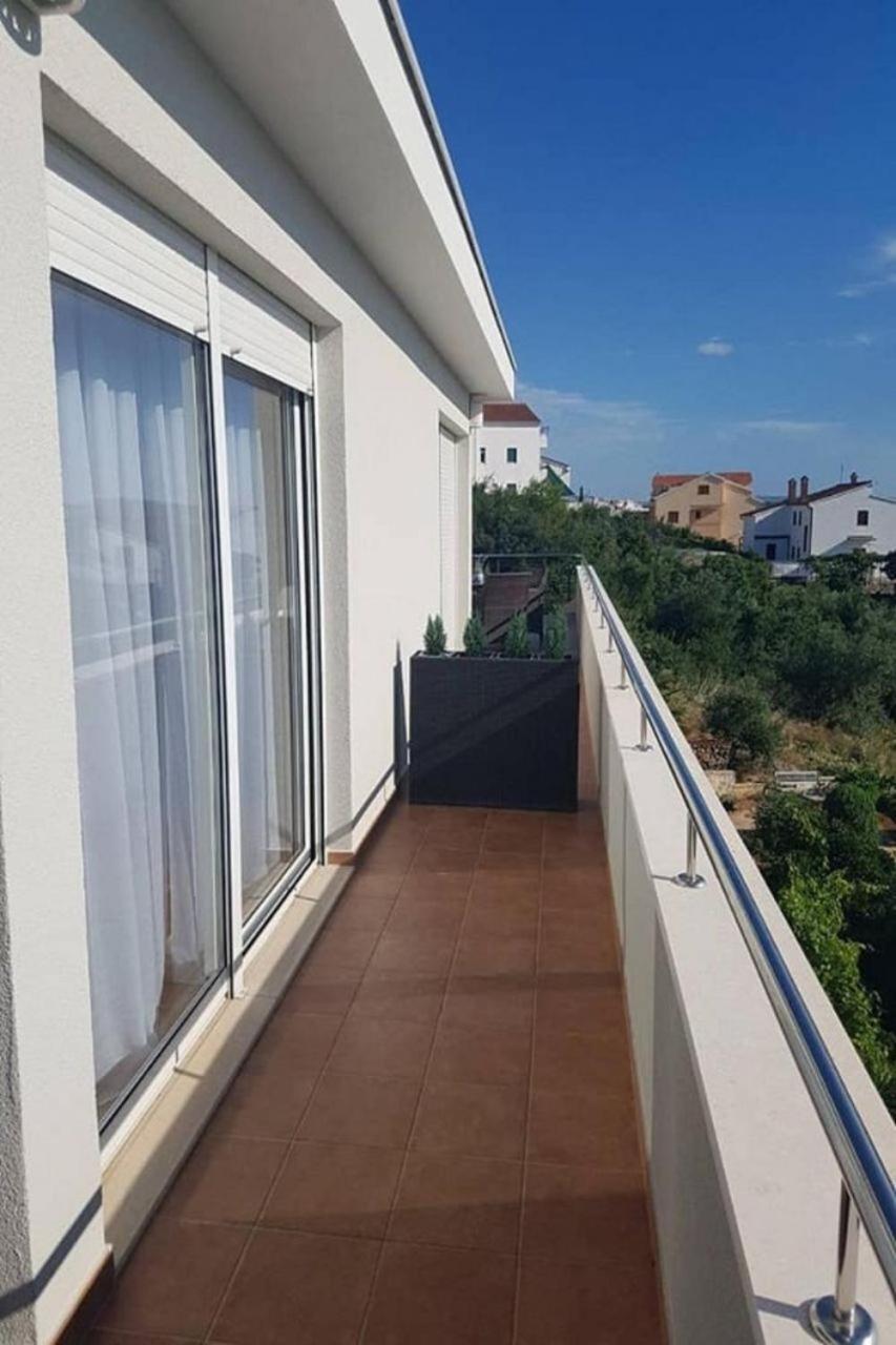 Apartments Javi - Free Private Parking Trogir Dış mekan fotoğraf