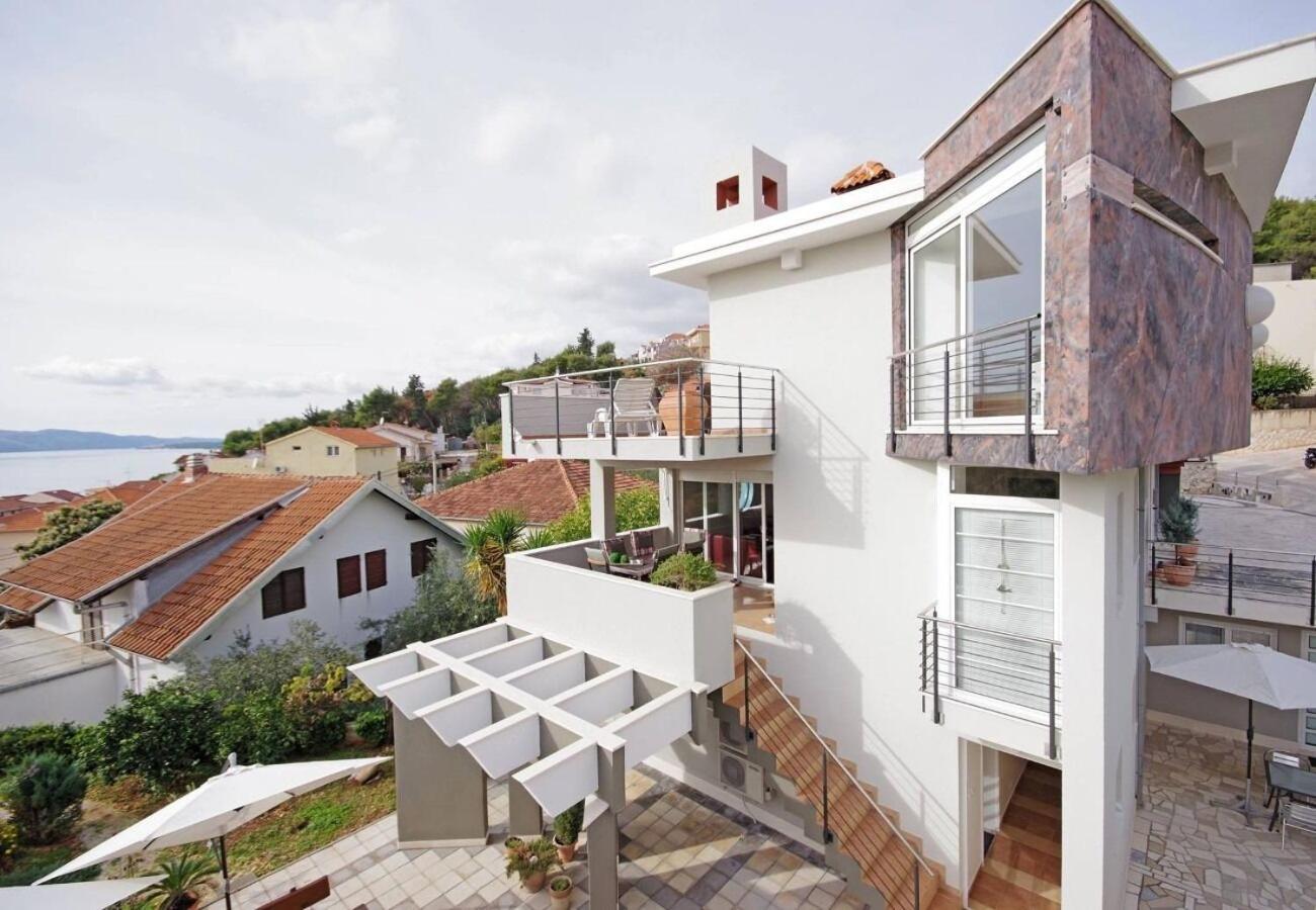 Apartments Javi - Free Private Parking Trogir Dış mekan fotoğraf