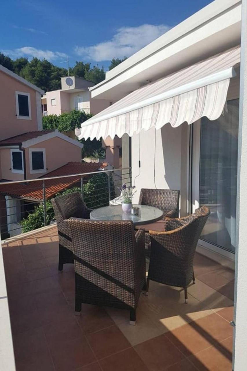 Apartments Javi - Free Private Parking Trogir Dış mekan fotoğraf