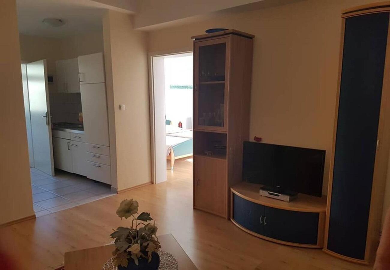 Apartments Javi - Free Private Parking Trogir Dış mekan fotoğraf