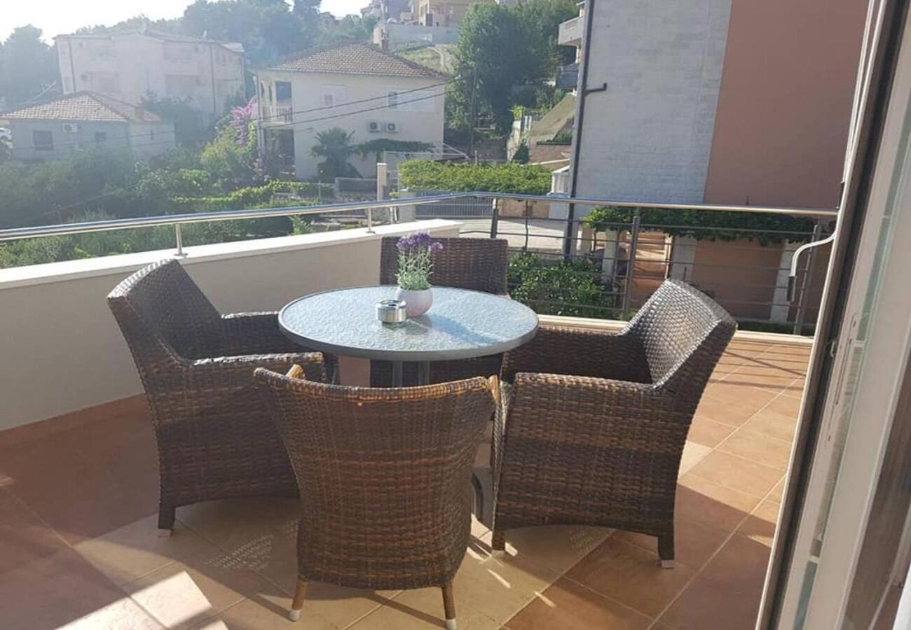 Apartments Javi - Free Private Parking Trogir Dış mekan fotoğraf