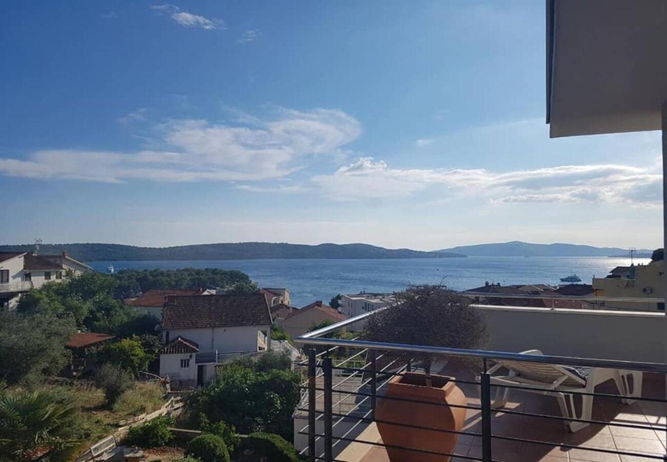 Apartments Javi - Free Private Parking Trogir Dış mekan fotoğraf